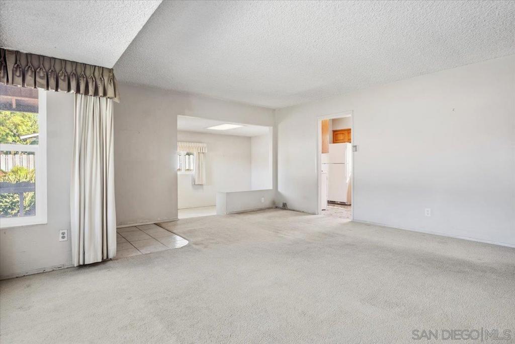 3711 Racine Property Photo 9