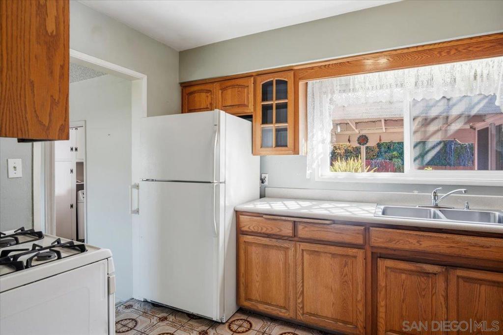 3711 Racine Property Photo 16