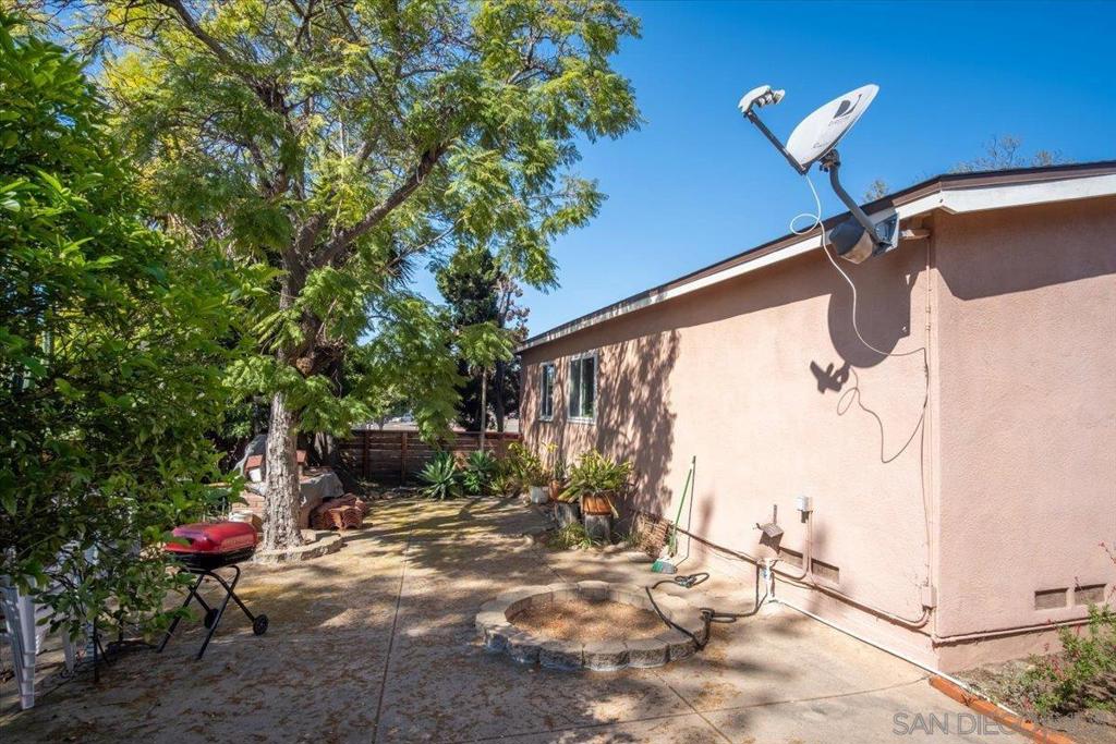 3711 Racine Property Photo 30