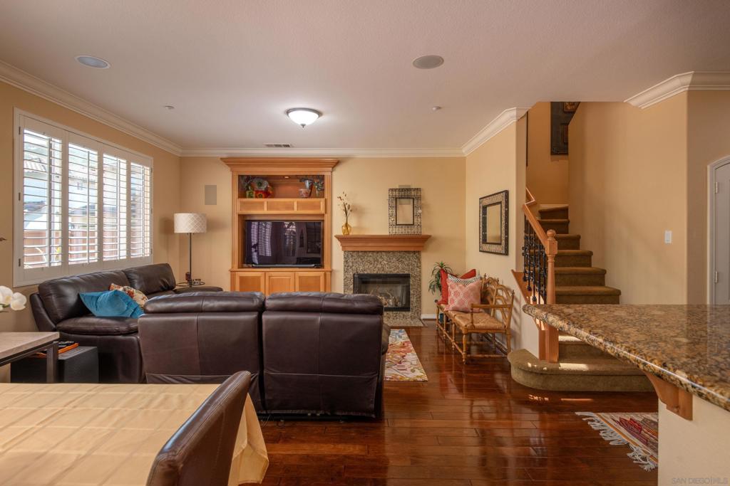 17028 New Rochelle Way Property Photo 14