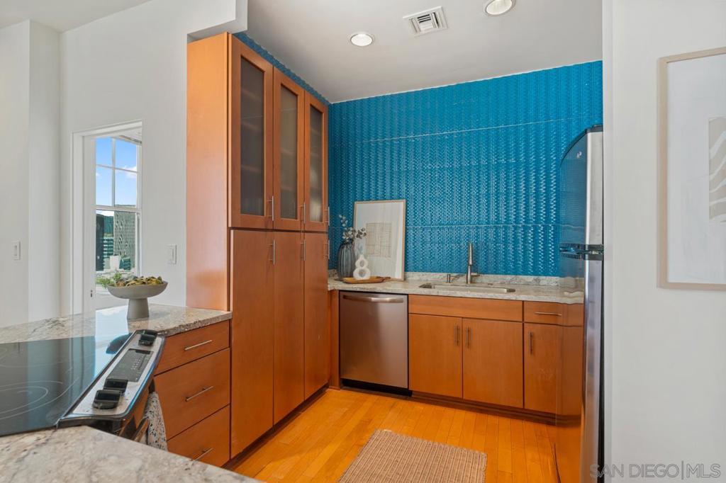 702 Ash 509 Property Photo 17