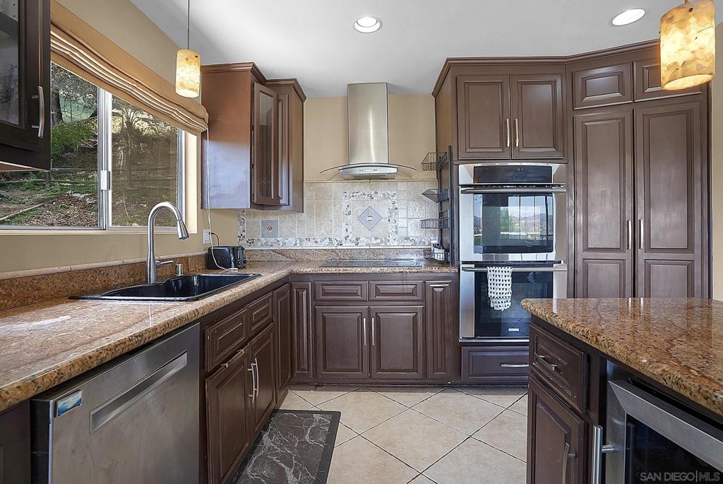 260009183SD Property Photo 25