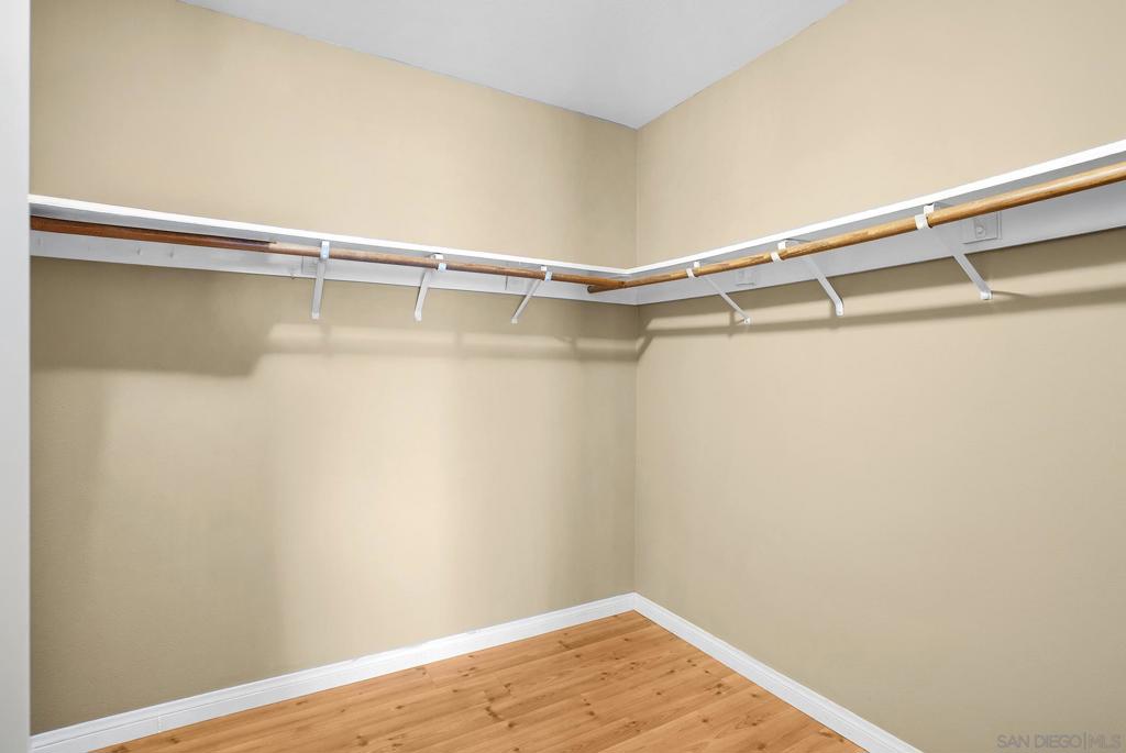 260009183SD Property Photo 33