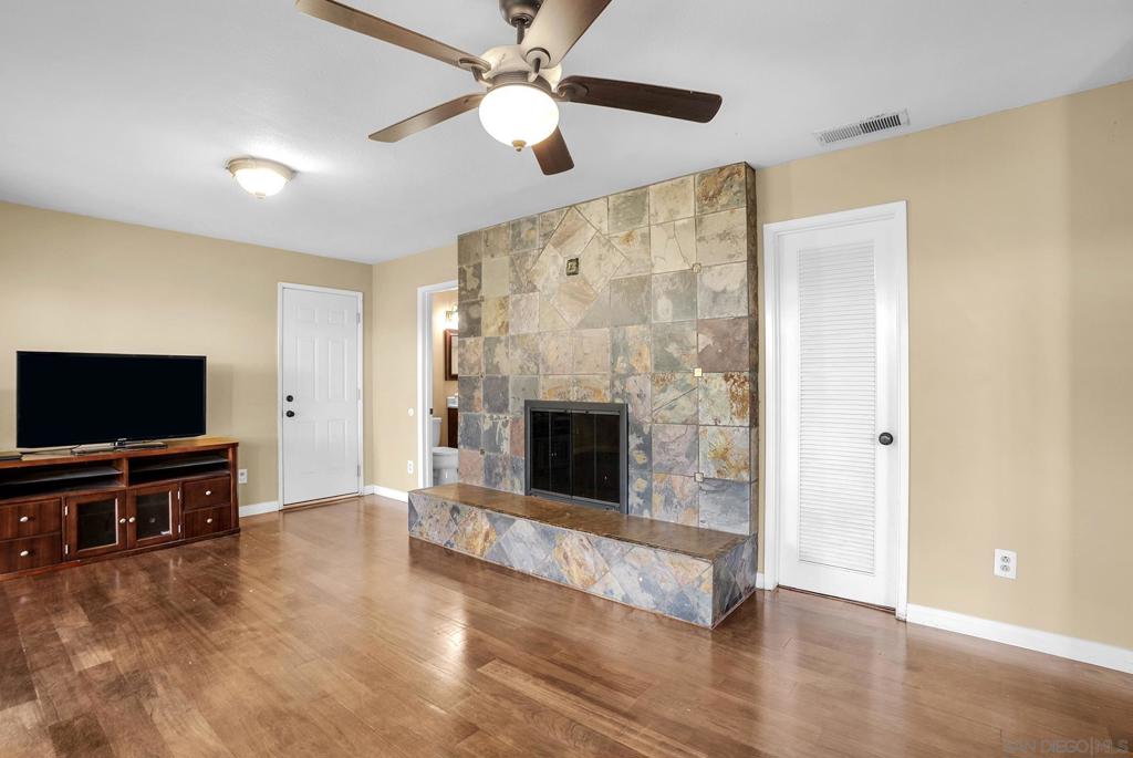 260009183SD Property Photo 42