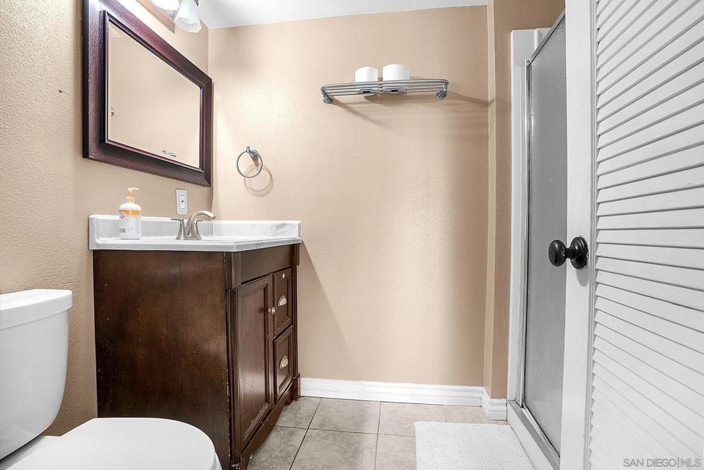 260009183SD Property Photo 43