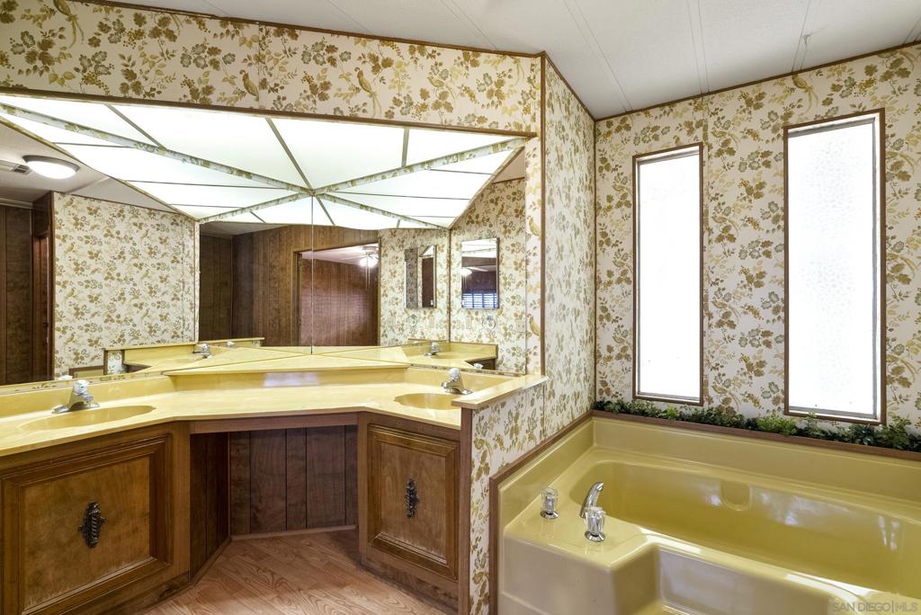 15420 Olde Highway 80 258 Property Photo 5