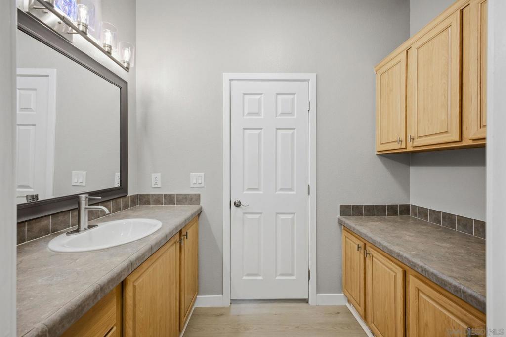 450 E Bradley 68 Property Photo 42