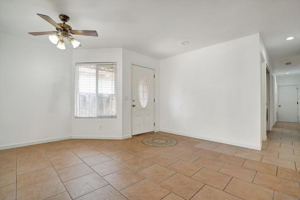 1350 Dos Hermanos Gln Property Photo 4