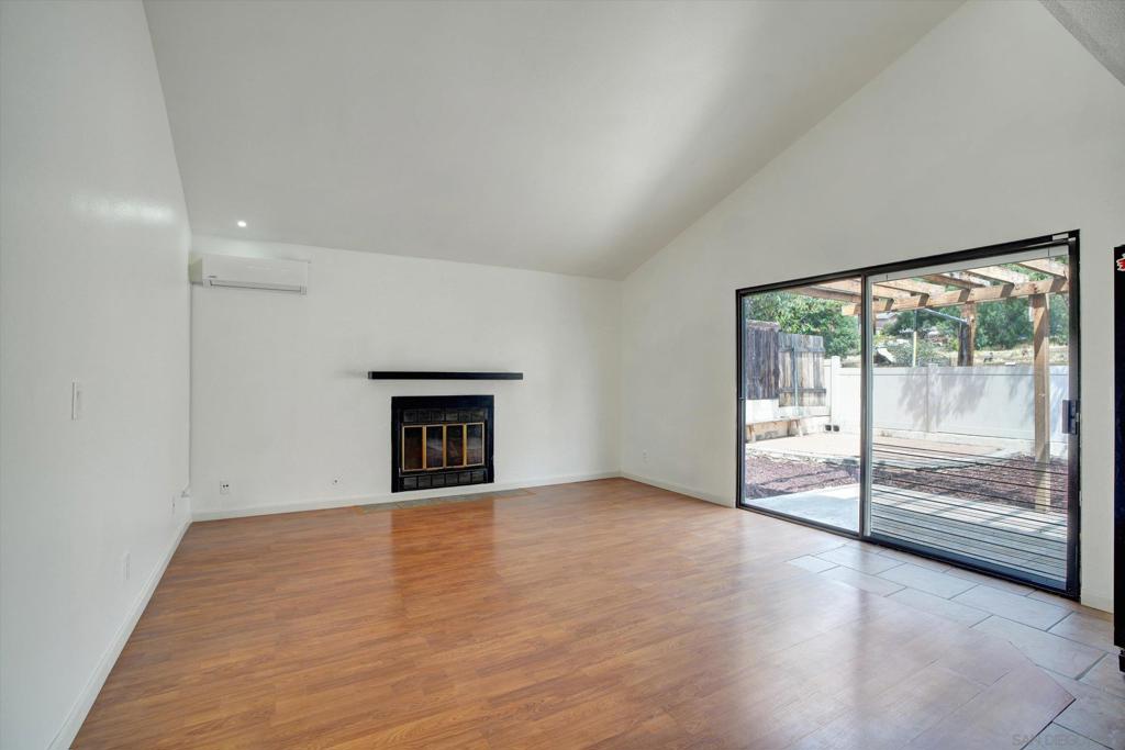 1350 Dos Hermanos Gln Property Photo 8