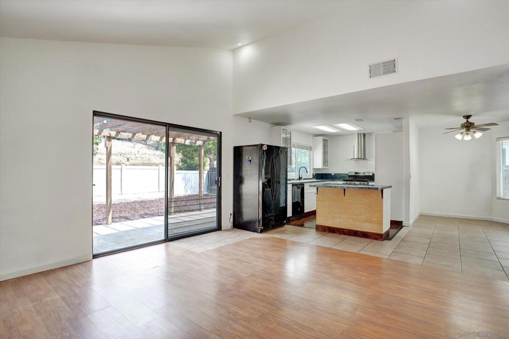 1350 Dos Hermanos Gln Property Photo 10