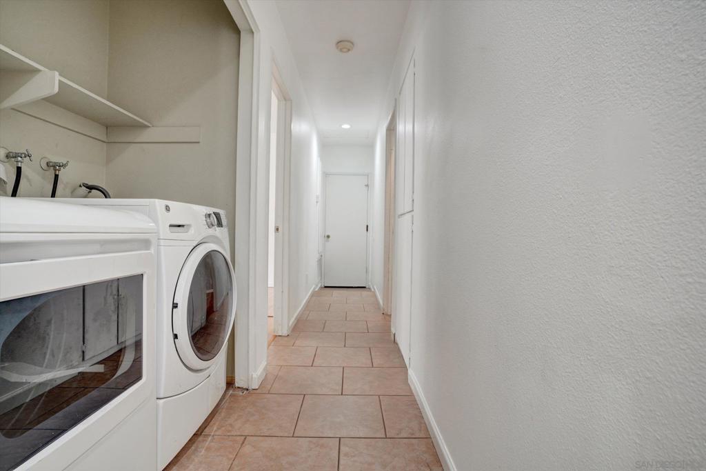 1350 Dos Hermanos Gln Property Photo 24