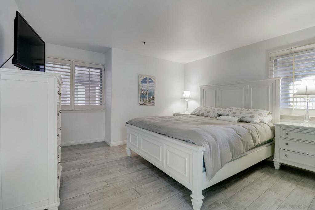 714 Seacoast Dr 104 Property Photo 25