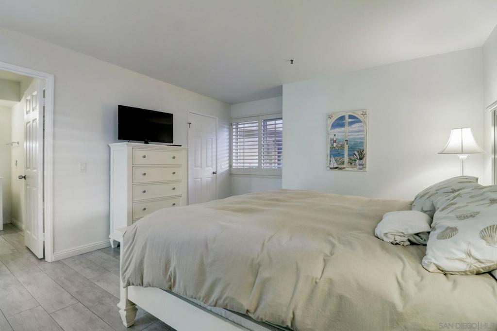 714 Seacoast Dr 104 Property Photo 28
