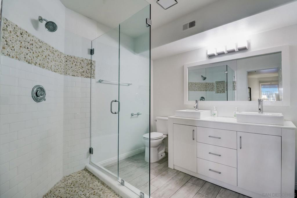 714 Seacoast Dr 104 Property Photo 29
