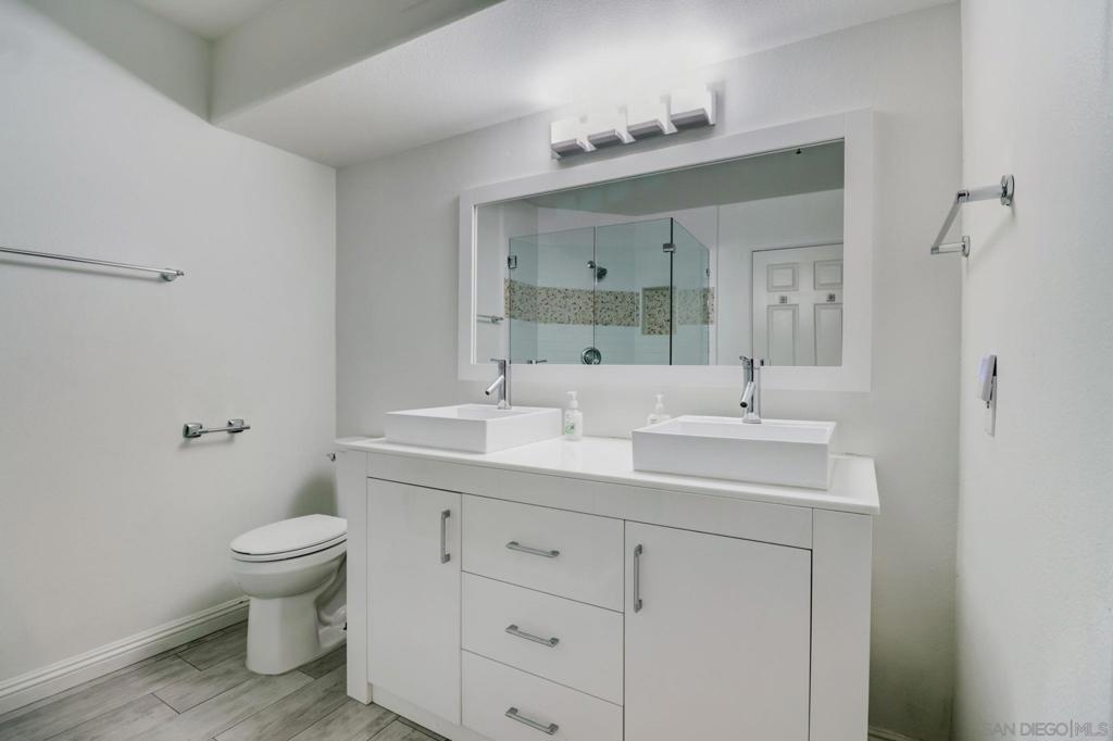 714 Seacoast Dr 104 Property Photo 30