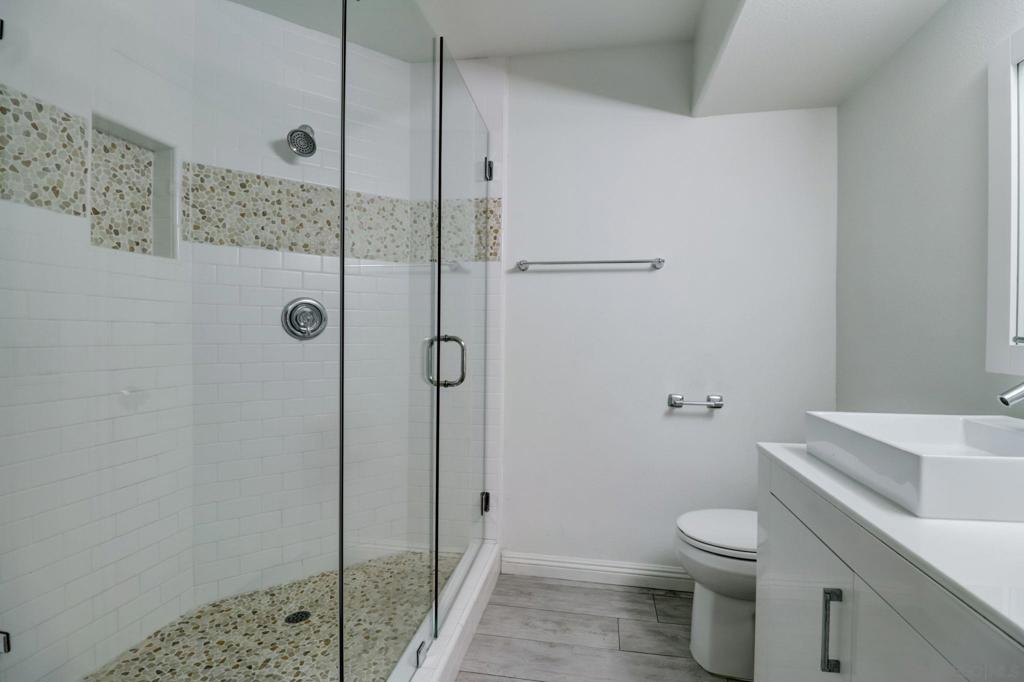 714 Seacoast Dr 104 Property Photo 32