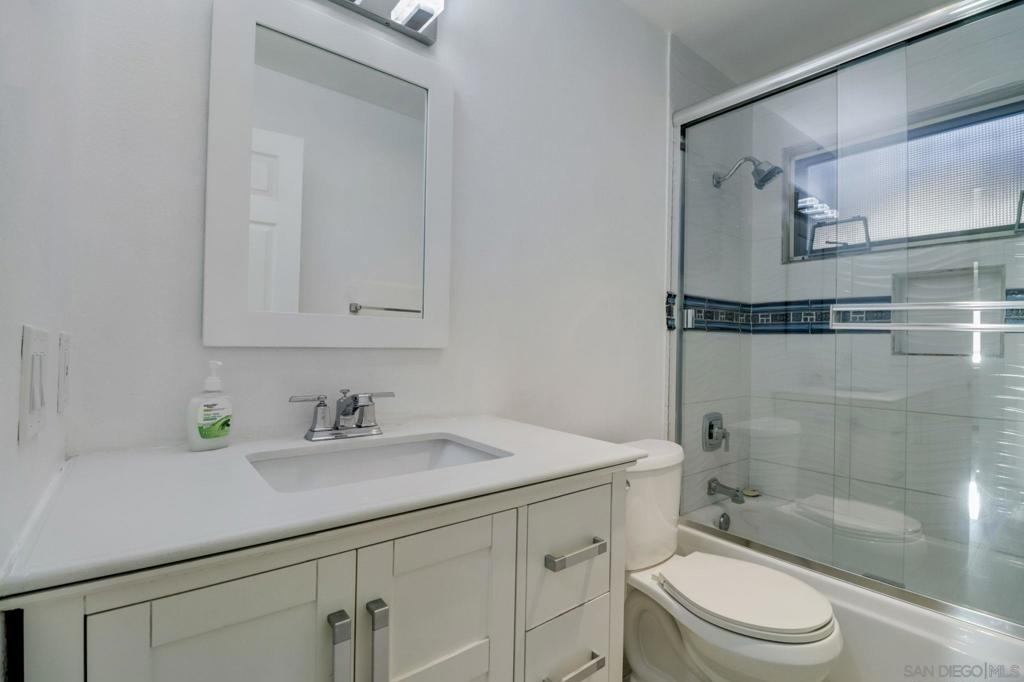714 Seacoast Dr 104 Property Photo 33