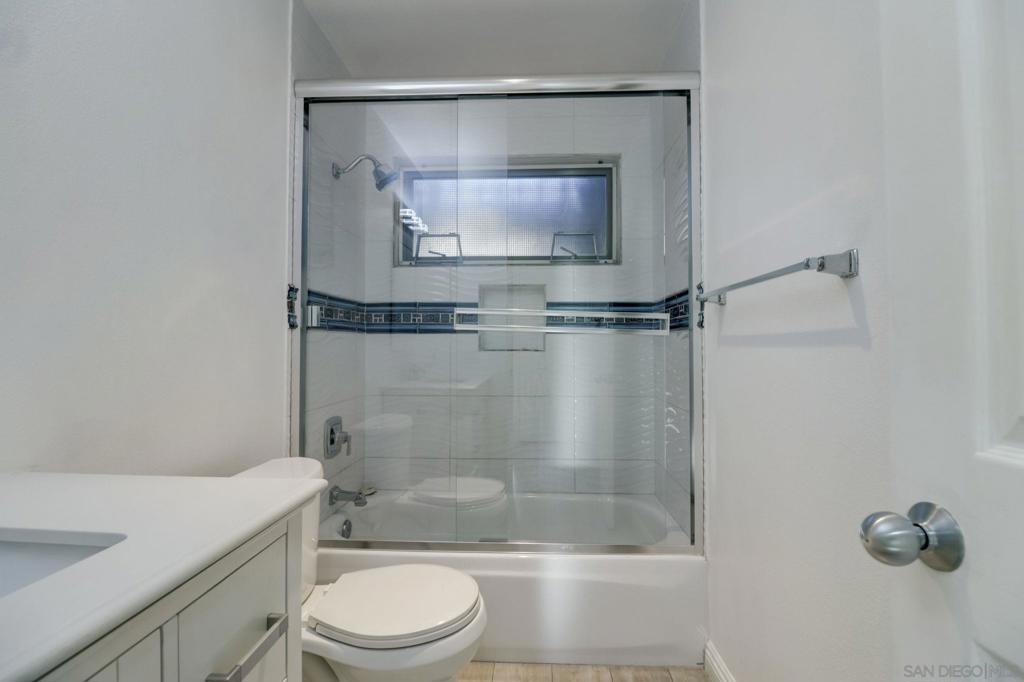 714 Seacoast Dr 104 Property Photo 34