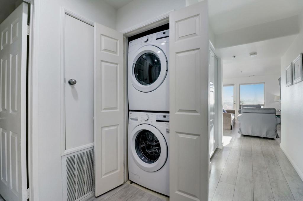 714 Seacoast Dr 104 Property Photo 35