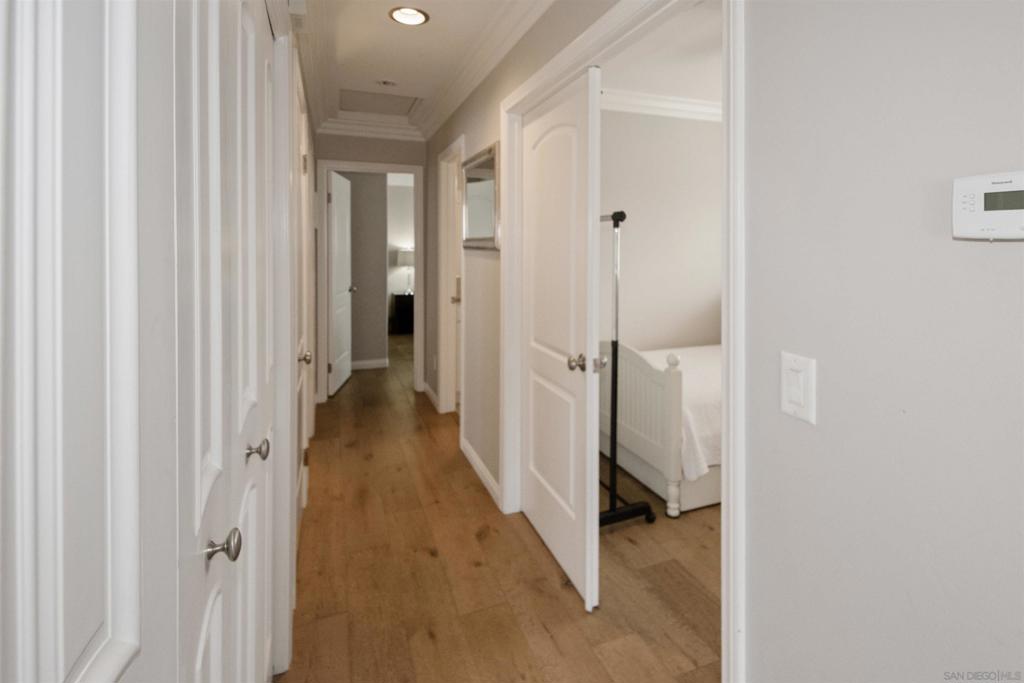 1052 Isabella Avenue E Property Photo 11