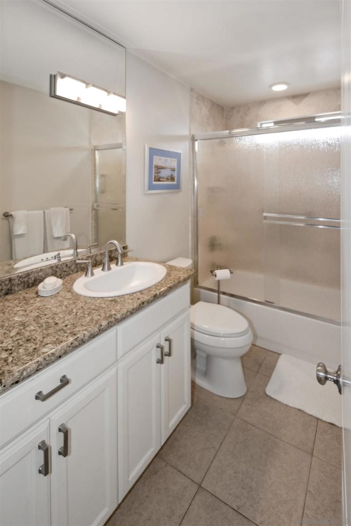 1052 Isabella Avenue E Property Photo 23