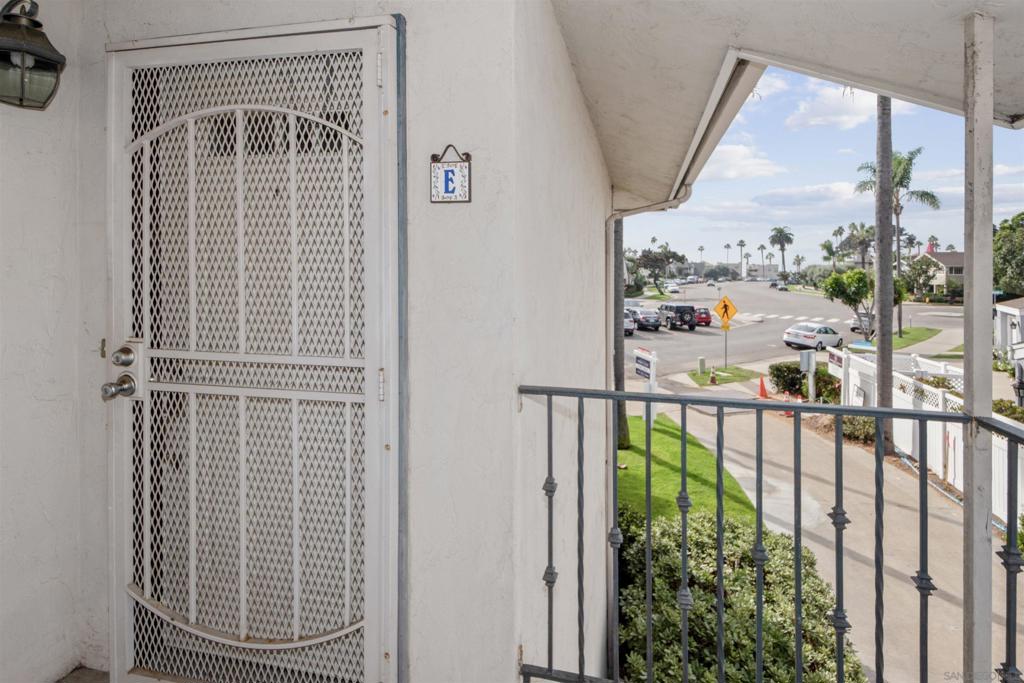 1052 Isabella Avenue E Property Photo 28