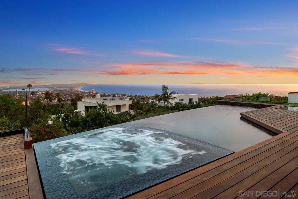 5727 Baja Mar Property Photo 4