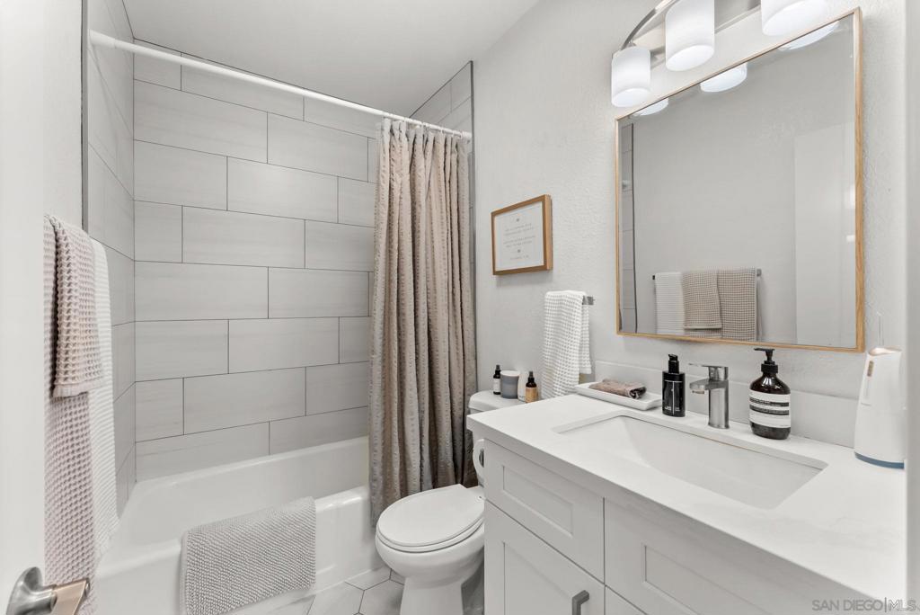 4755 Felton St Property Photo 4