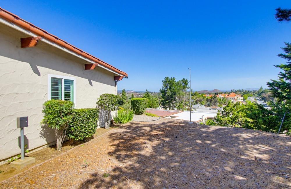 16677 Diaz Dr Property Photo 43