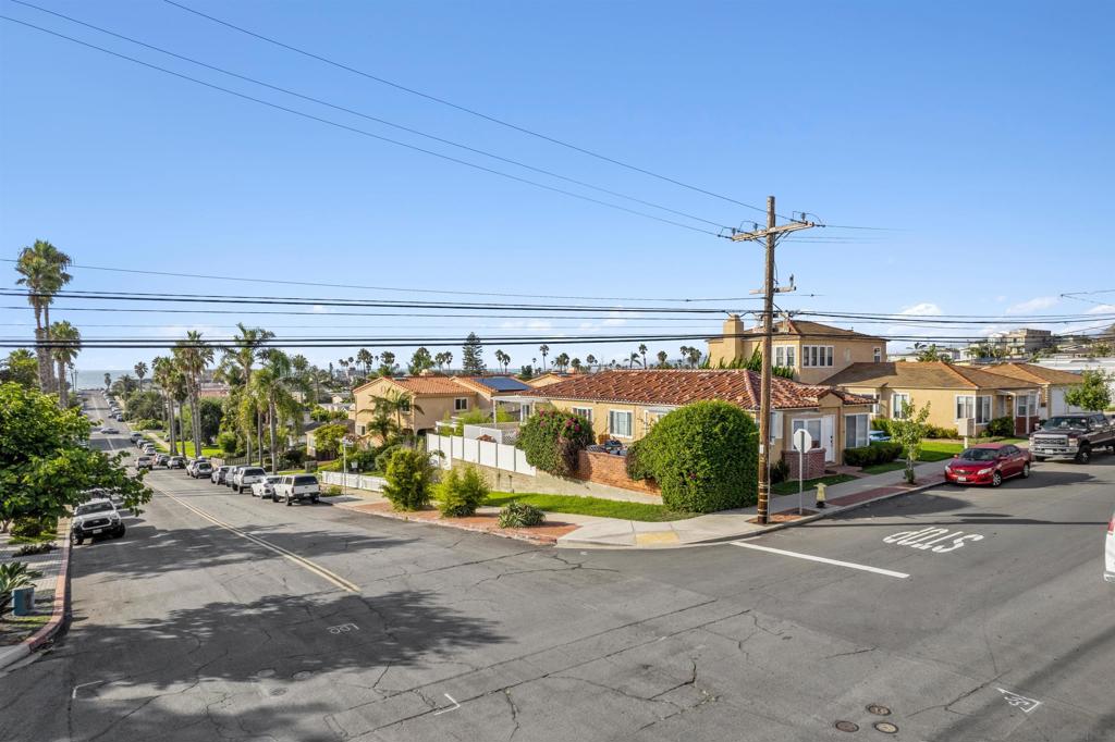 1558 1564 Ebers St. Property Photo 16