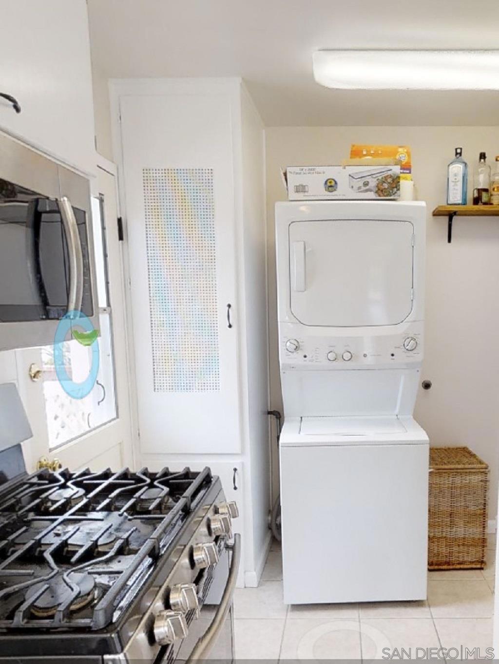 1558 1564 Ebers St. Property Photo 22