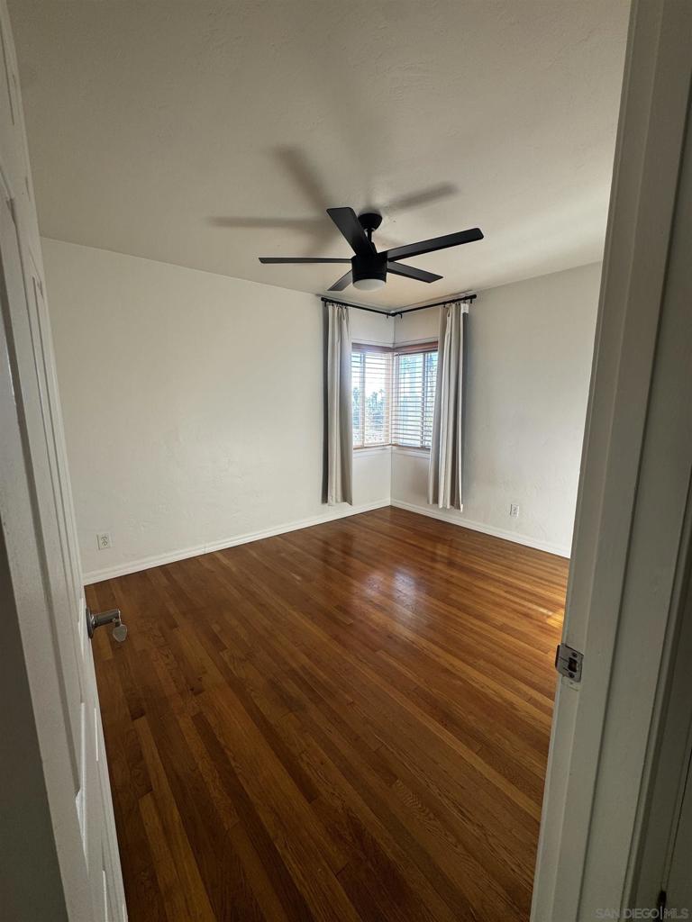 1558 1564 Ebers St. Property Photo 36