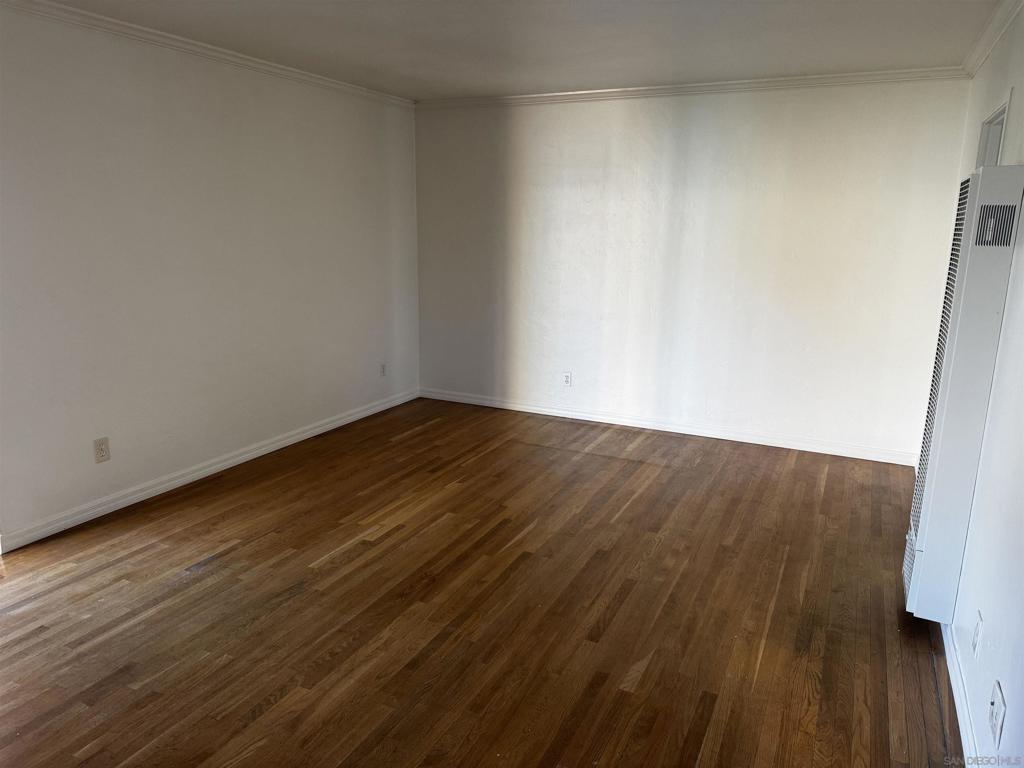 1558 1564 Ebers St. Property Photo 40