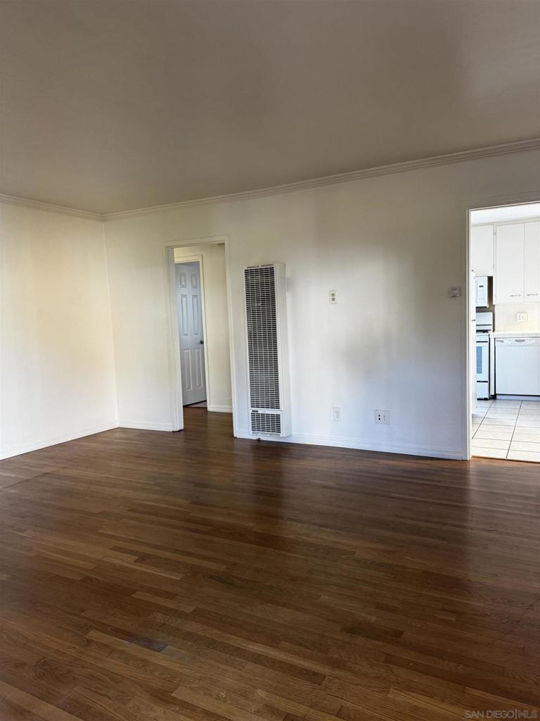 1558 1564 Ebers St. Property Photo 41