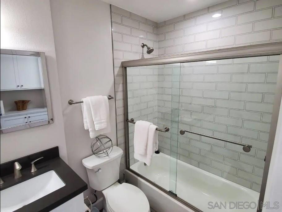 1558 1564 Ebers St. Property Photo 46