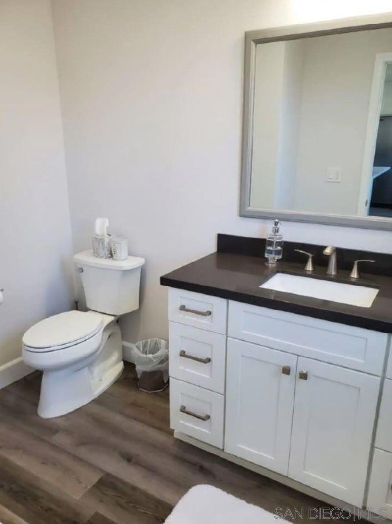 1558 1564 Ebers St. Property Photo 57