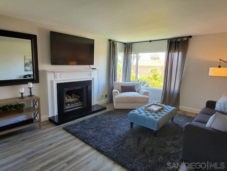 1558 1564 Ebers St. Property Photo 61