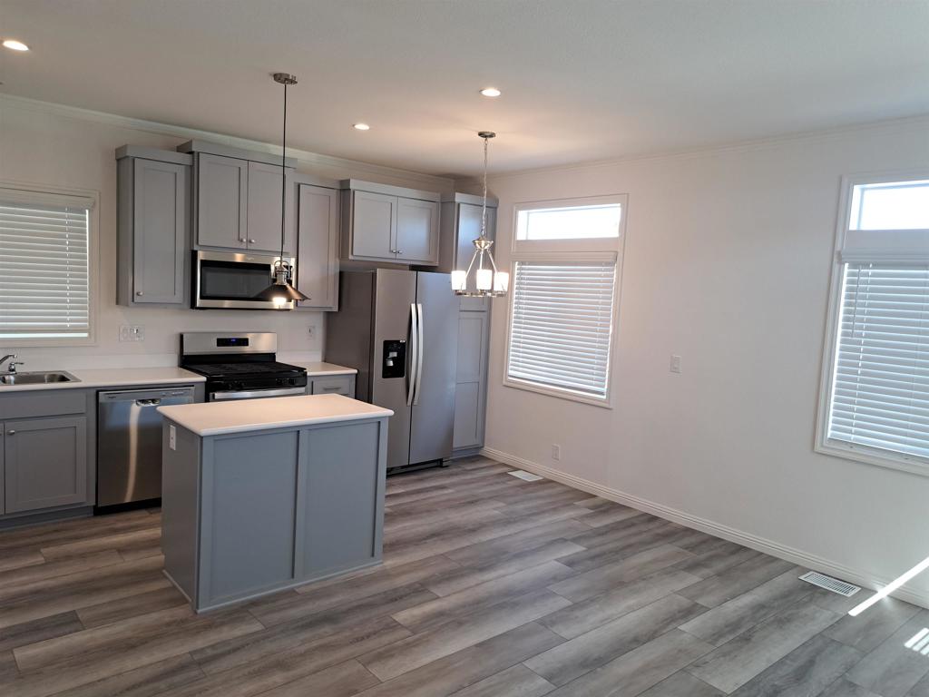 410 S First St 94 Property Photo 7