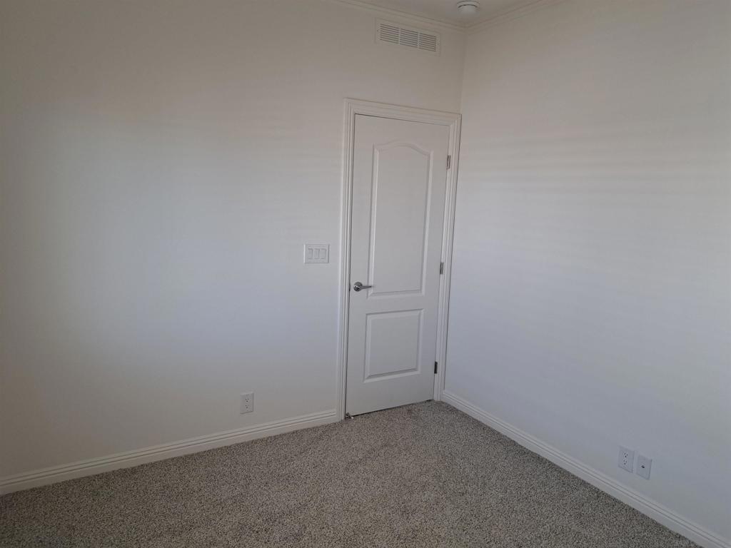 410 S First St 94 Property Photo 15