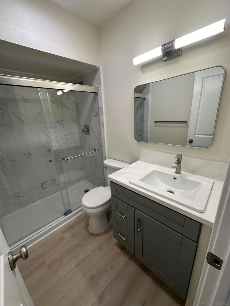 4843 Voltaire St Property Photo 11