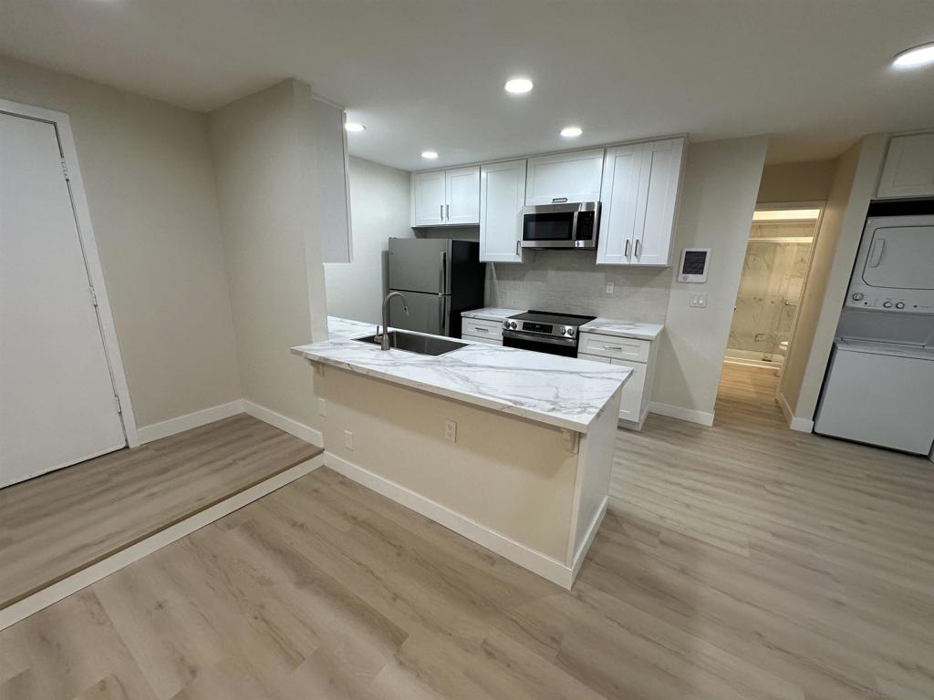4843 Voltaire St Property Photo 12