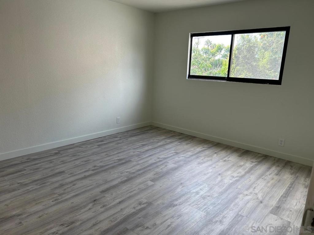 4843 Voltaire St Property Photo 14