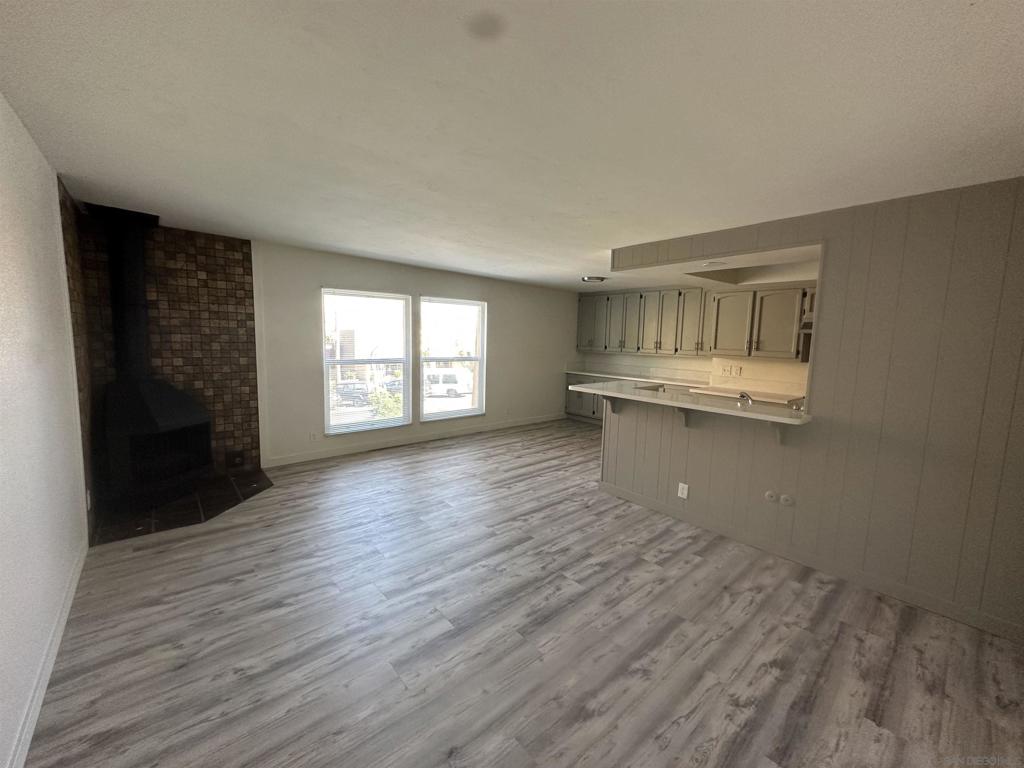 4843 Voltaire St Property Photo 17