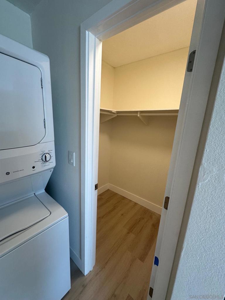 4843 Voltaire St Property Photo 22