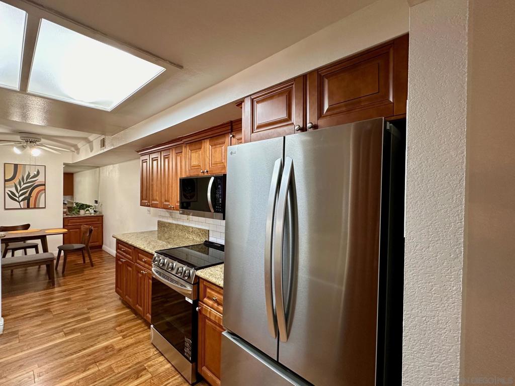1020 E Washington 97 Property Photo 11