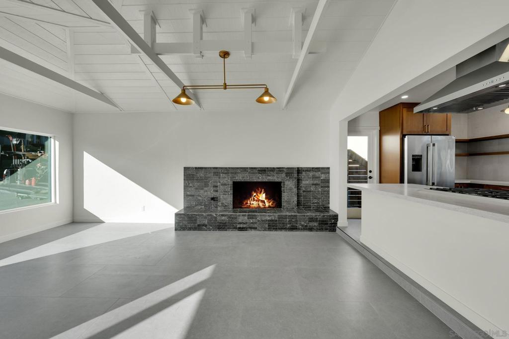 4279 Hortensia Property Photo 3