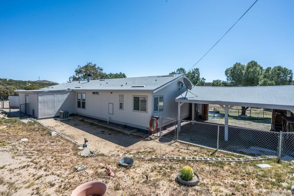 1525 Tea Rose Lane Property Photo 1