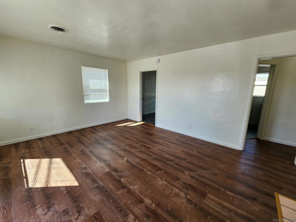 7238 Fulton Property Photo 3