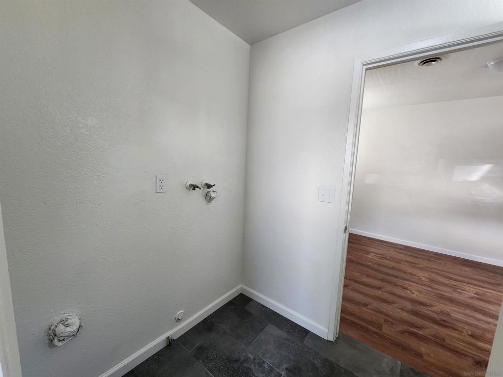 7238 Fulton Property Photo 8