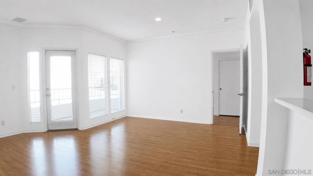 655 Columbia St 313 Property Photo 11